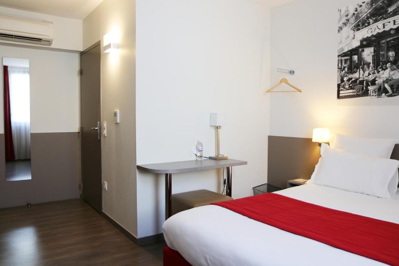 Le Quarre Hotel Bistrot Bruguieres Buitenkant foto