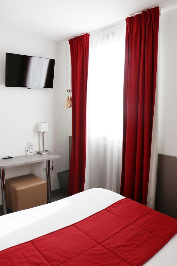 Le Quarre Hotel Bistrot Bruguieres Buitenkant foto