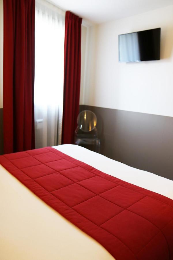 Le Quarre Hotel Bistrot Bruguieres Buitenkant foto